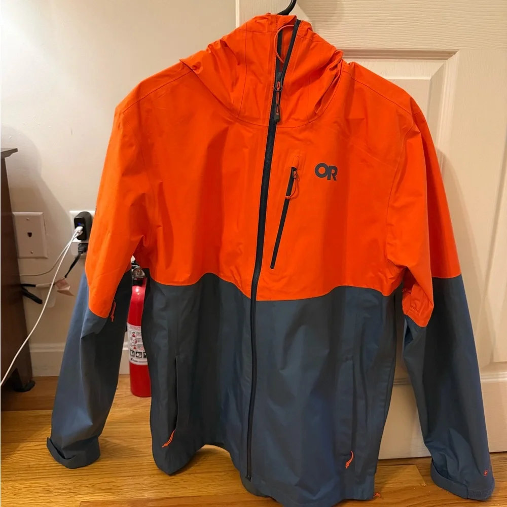 Large Men’s Outdoor Research Foray II GORETEX rain jacket - Picture 7 of 7
